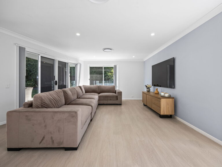 House-R2-5123587