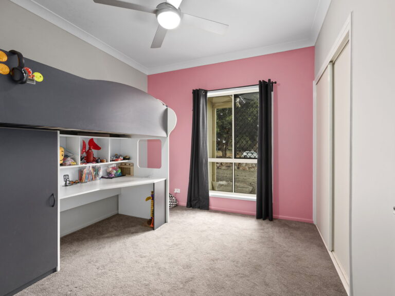 37 Glencoe Place, Thagoona, QLD 4306