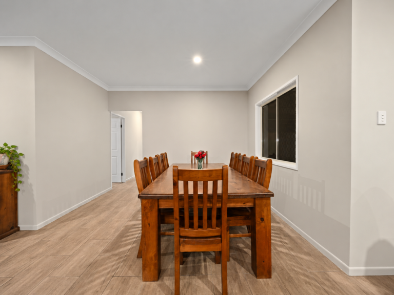 37 Glencoe Place, Thagoona, QLD 4306