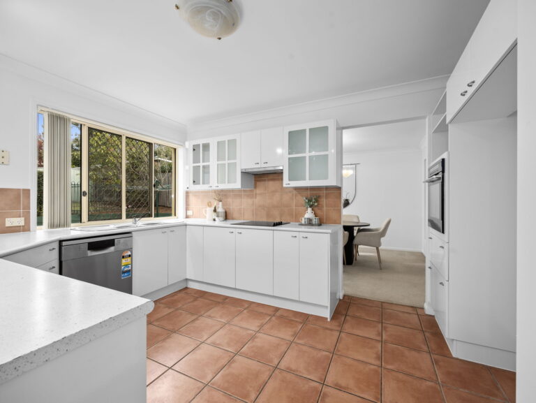 House-Forest Lake-QLD-R2-5124360