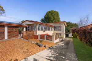 5 Menzies Lane, Eastern Heights QLD 4305