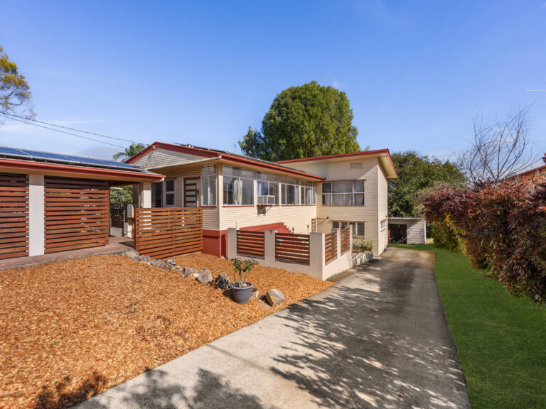 5 Menzies Lane, Eastern Heights QLD 4305