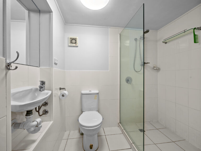 5 Menzies Lane, Eastern Heights QLD 4305