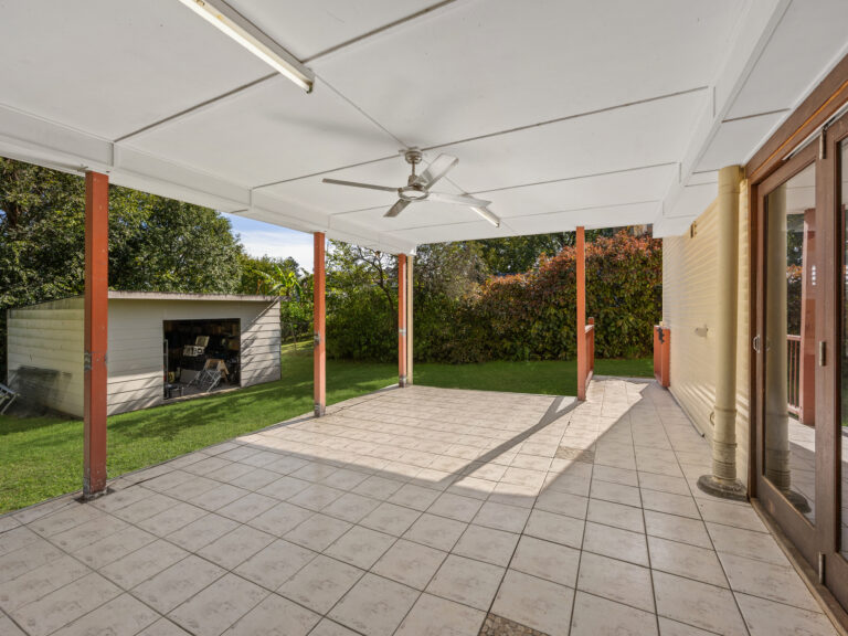 5 Menzies Lane, Eastern Heights QLD 4305