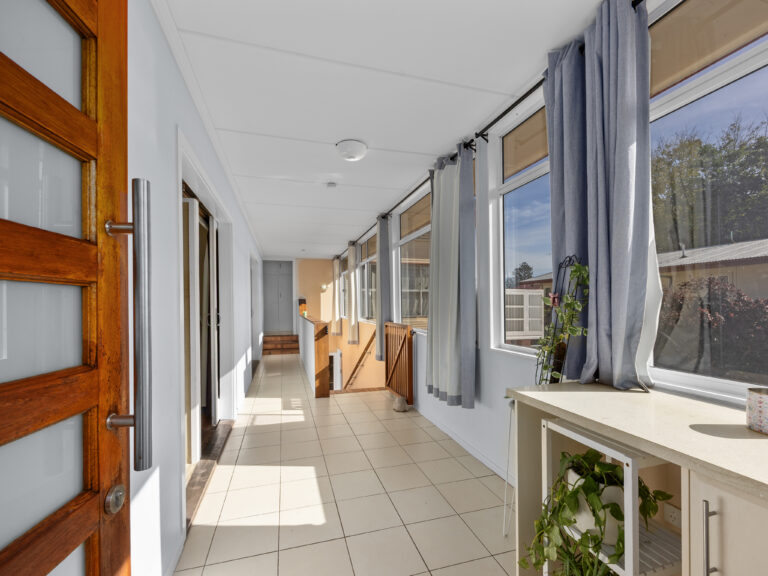 5 Menzies Lane, Eastern Heights QLD 4305
