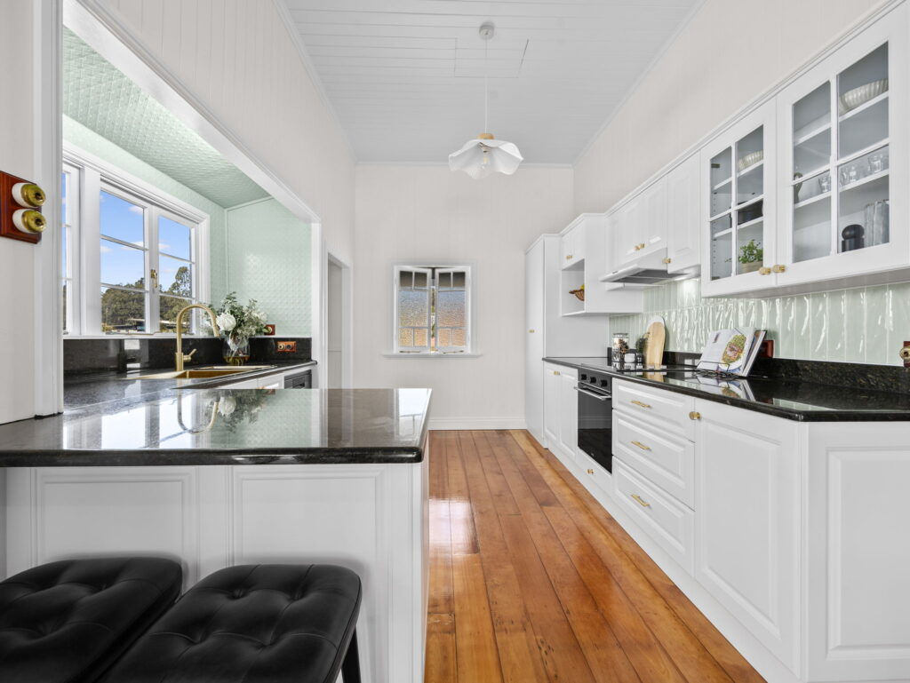 33A Queen Street, Blackstone, QLD 4304