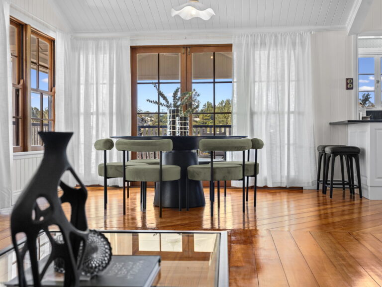 33A Queen Street, Blackstone, QLD 4304