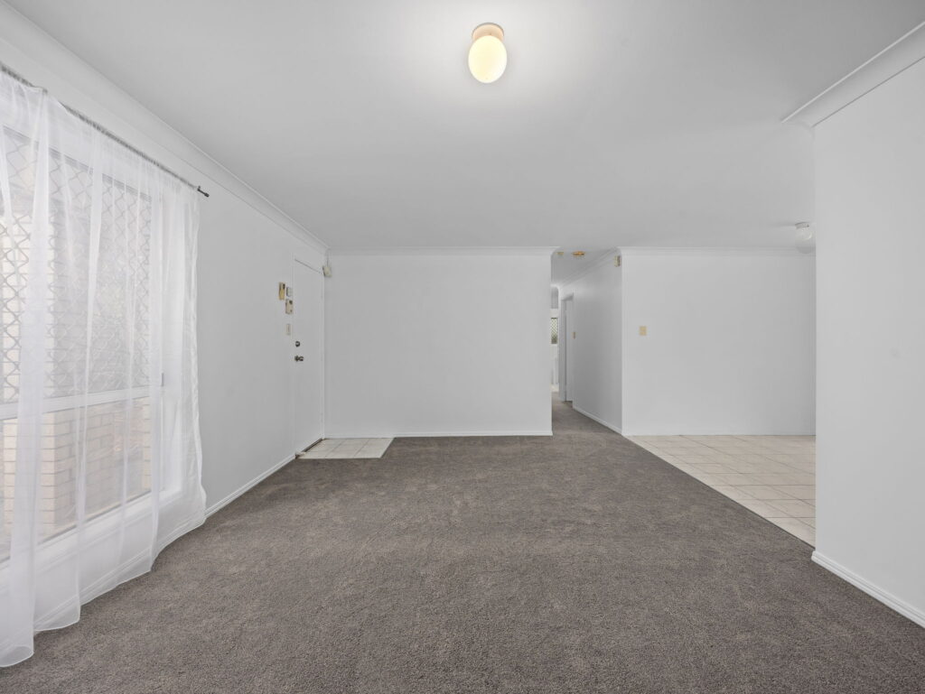 6 Falvey Crescent, Goodna, QLD 4300