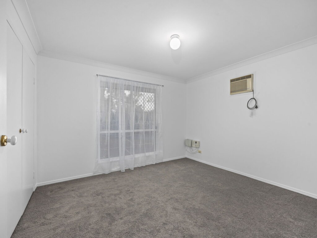 6 Falvey Crescent, Goodna, QLD 4300