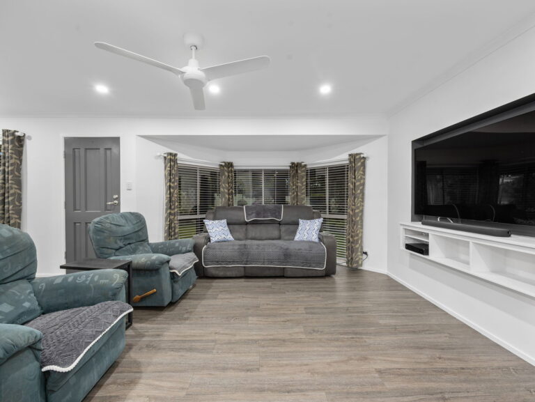 House-Camira-QLD-R2-5132007