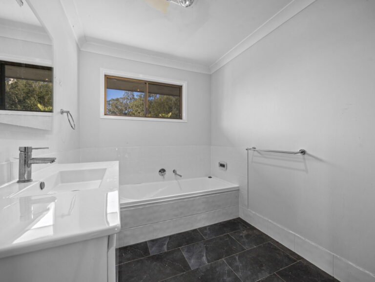 45 Beechwood Drive, Yamanto, QLD 4305