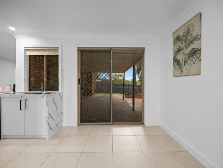 1 Whitlam Drive, Collingwood Park QLD 4301