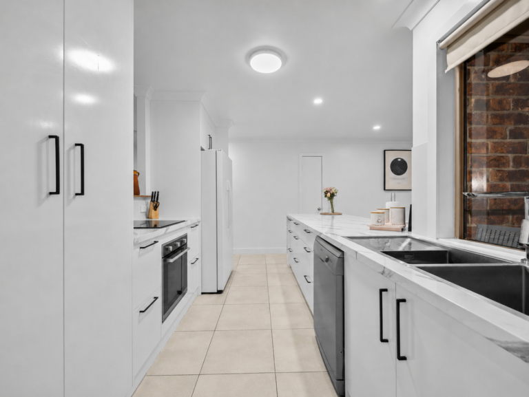 1 Whitlam Drive, Collingwood Park QLD 4301