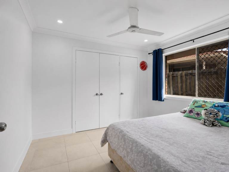 1 Whitlam Drive, Collingwood Park QLD 4301