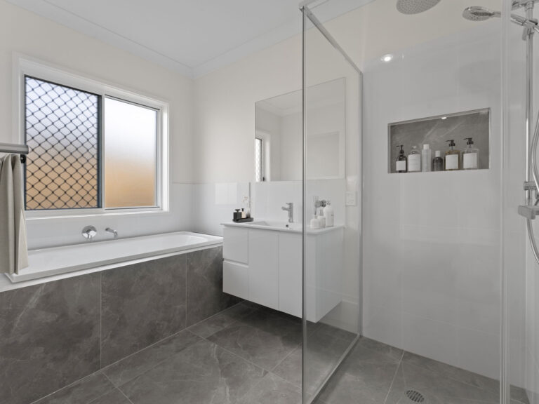 39 Polar Road, Flagstone, QLD 4280