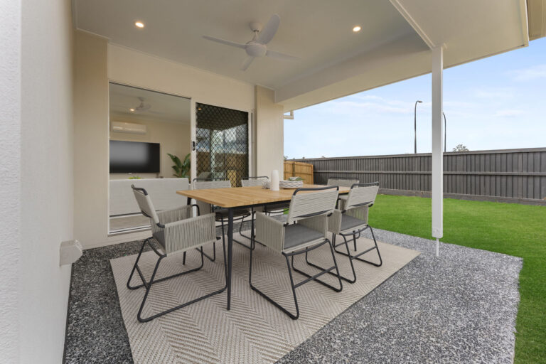 39 Polar Road, Flagstone, QLD 4280