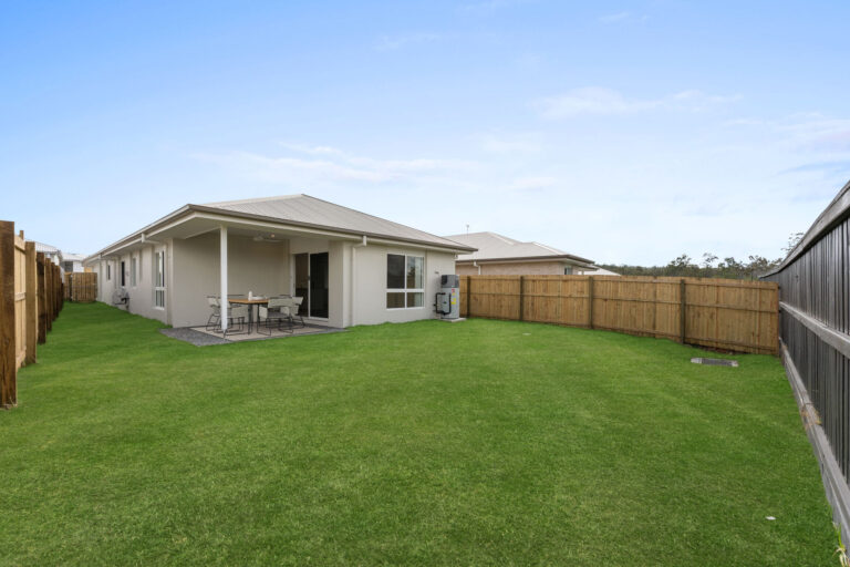 39 Polar Road, Flagstone, QLD 4280