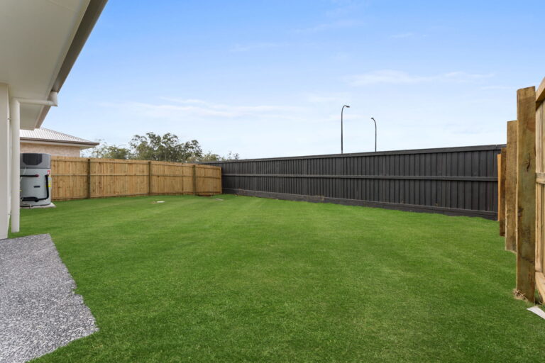 39 Polar Road, Flagstone, QLD 4280