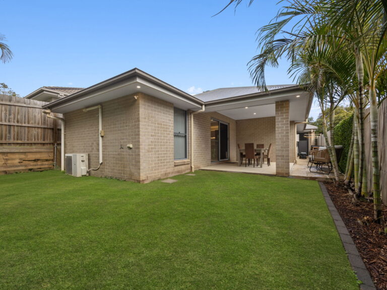 14 Grampian Street, Springfield Lakes, QLD 4300
