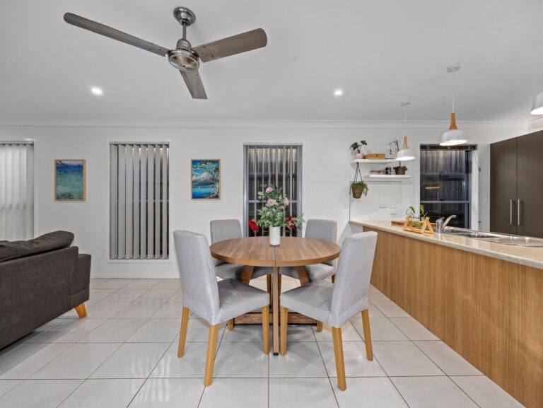 14 Grampian Street, Springfield Lakes, QLD 4300
