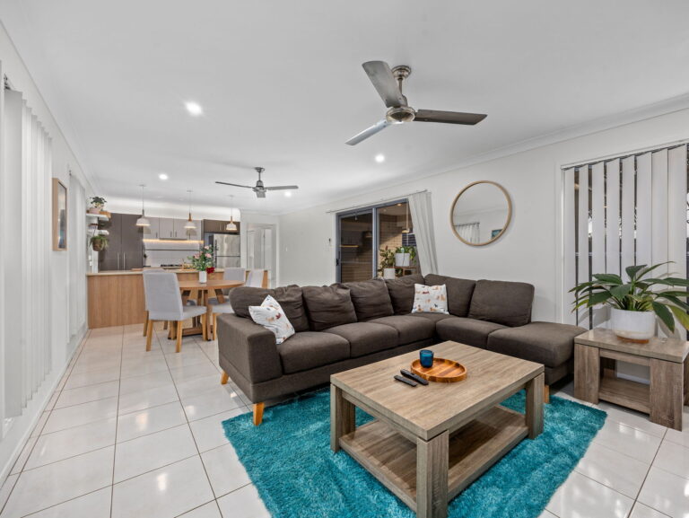 14 Grampian Street, Springfield Lakes, QLD 4300