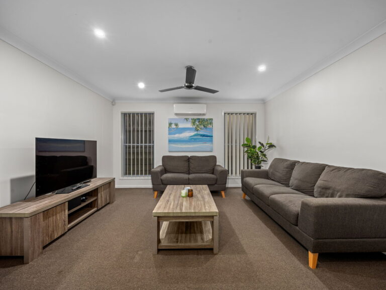 14 Grampian Street, Springfield Lakes, QLD 4300