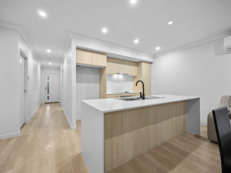 2 Bradbury Street, Greenbank QLD 4124