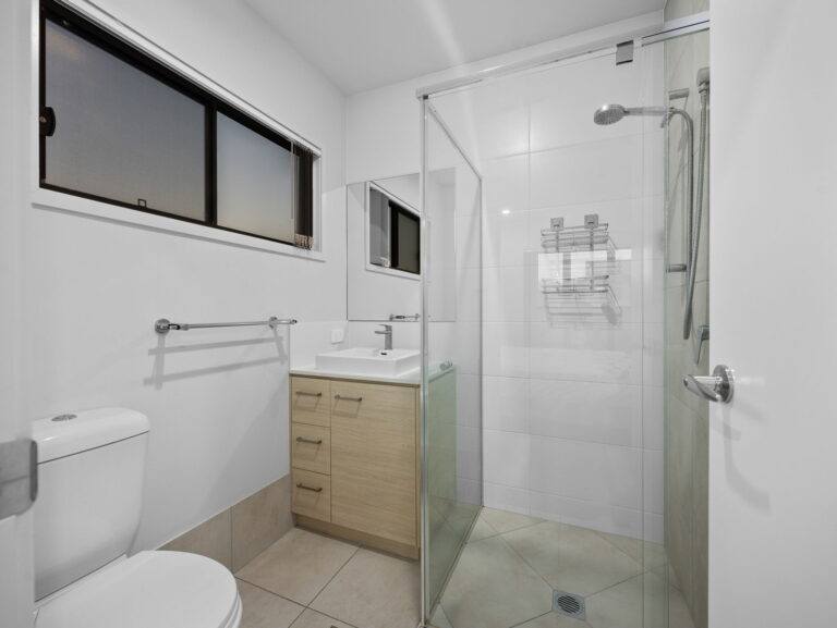 2 Bradbury Street, Greenbank QLD 4124