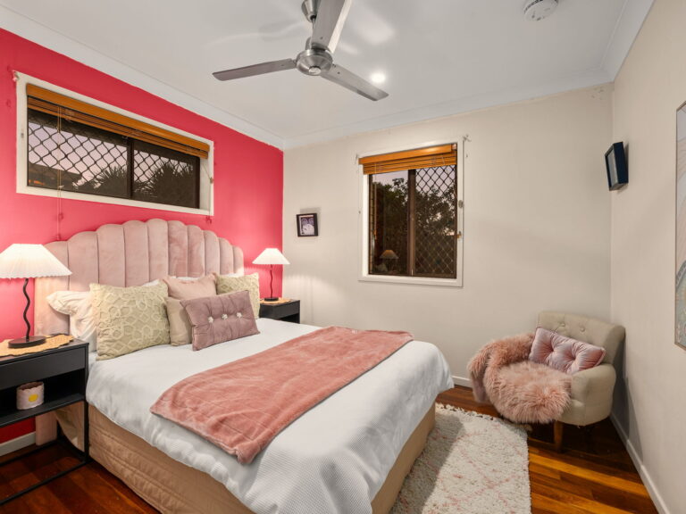13 Olive Street, Raceview, QLD 4305