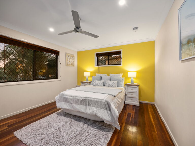 13 Olive Street, Raceview, QLD 4305