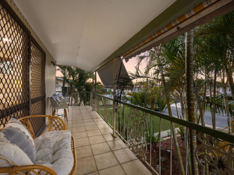 13 Olive Street, Raceview, QLD 4305