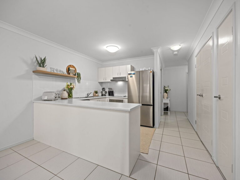 2/109 Sarah Drive, Yamanto QLD 4305