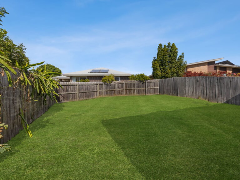 2/109 Sarah Drive, Yamanto QLD 4305