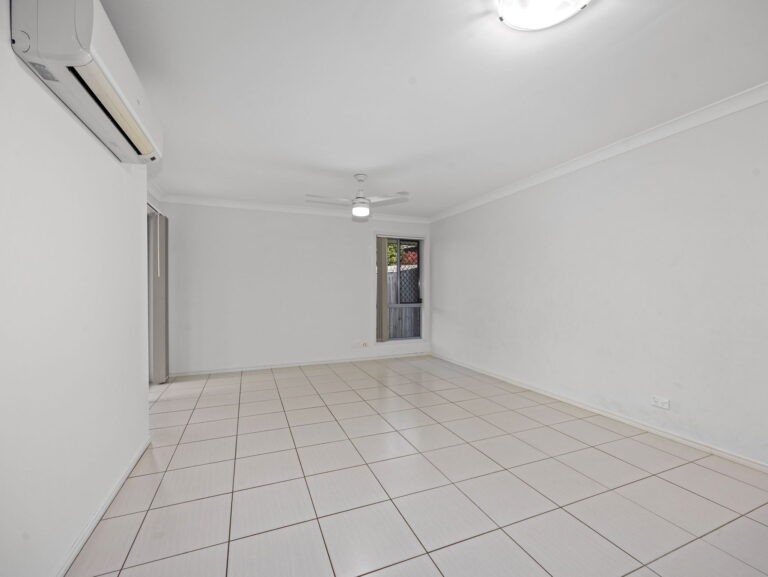2/109 Sarah Drive, Yamanto QLD 4305
