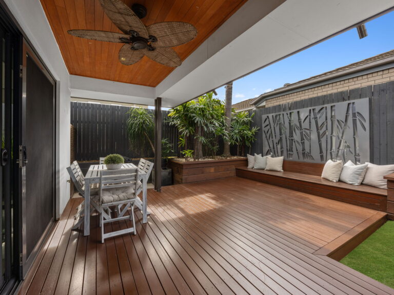 4 Dandenong Avenue, Redbank Plains, QLD 4301