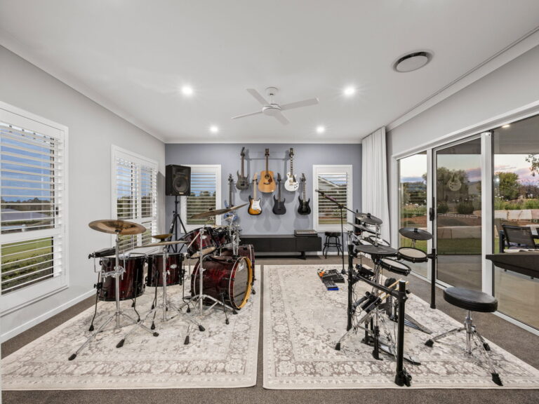 House-New Beith-QLD-R2-5165372
