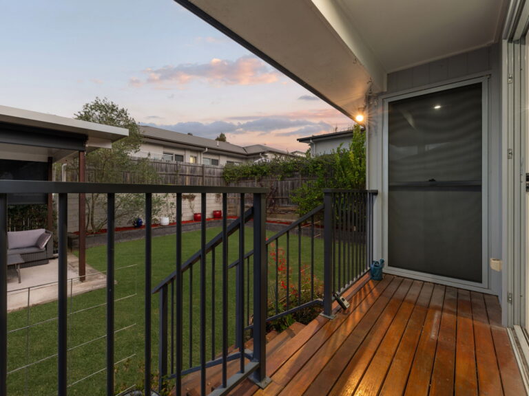 6 Logging Crescent, Spring Mountain, QLD 4300