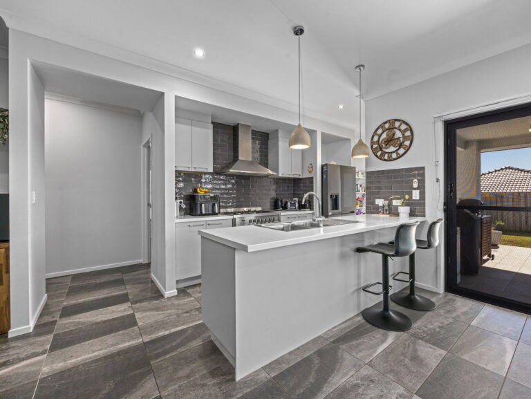35 Stanicki Circuit, Bellbird Park QLD 4300