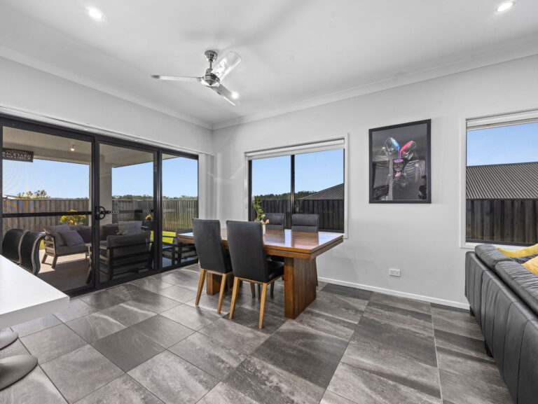 35 Stanicki Circuit, Bellbird Park QLD 4300