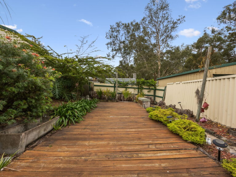 18 Cochrane Street, Camira, QLD 4300
