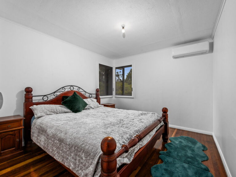 18 Cochrane Street, Camira, QLD 4300
