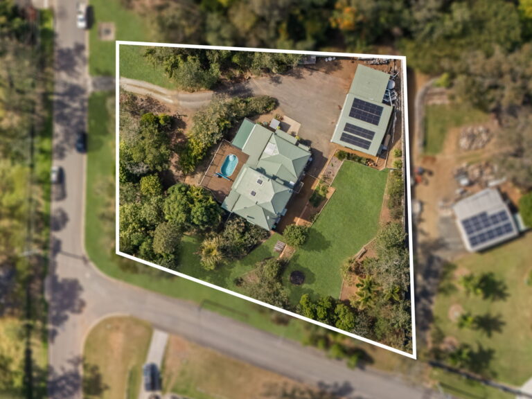 31 High Street, Blackstone QLD 4304