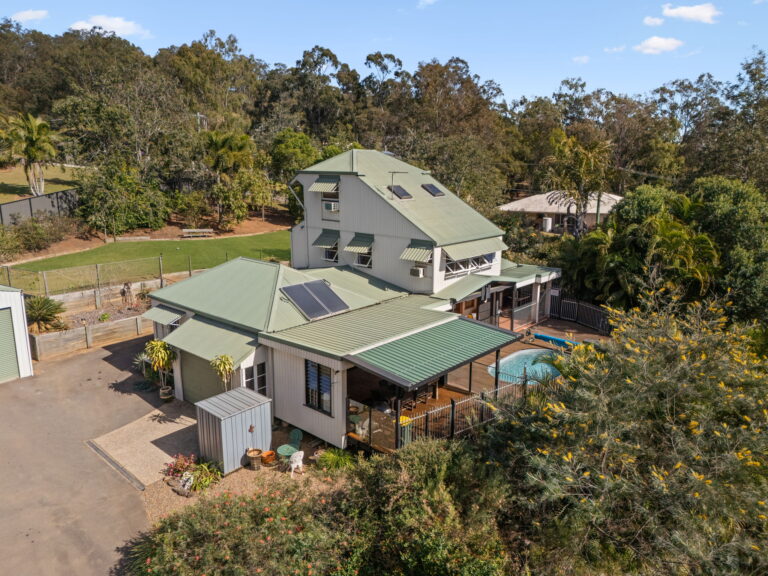 31 High Street, Blackstone QLD 4304