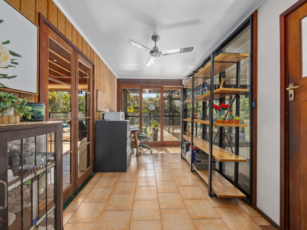 31 High Street, Blackstone QLD 4304