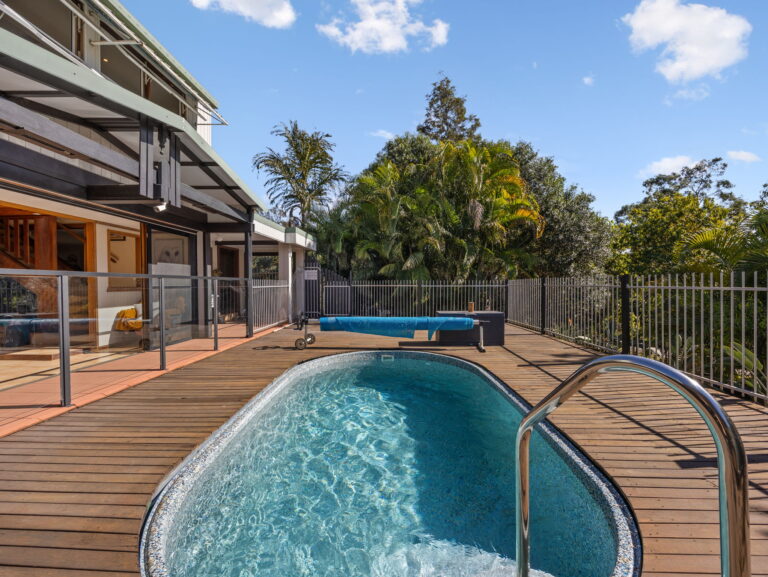 31 High Street, Blackstone QLD 4304