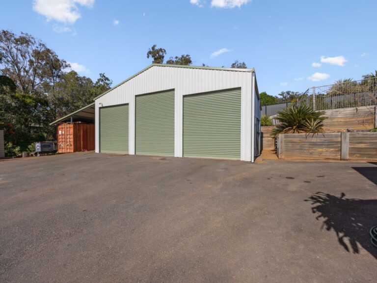 31 High Street, Blackstone QLD 4304