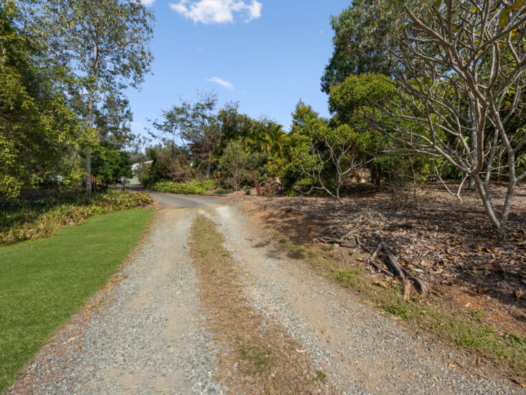 31 High Street, Blackstone QLD 4304