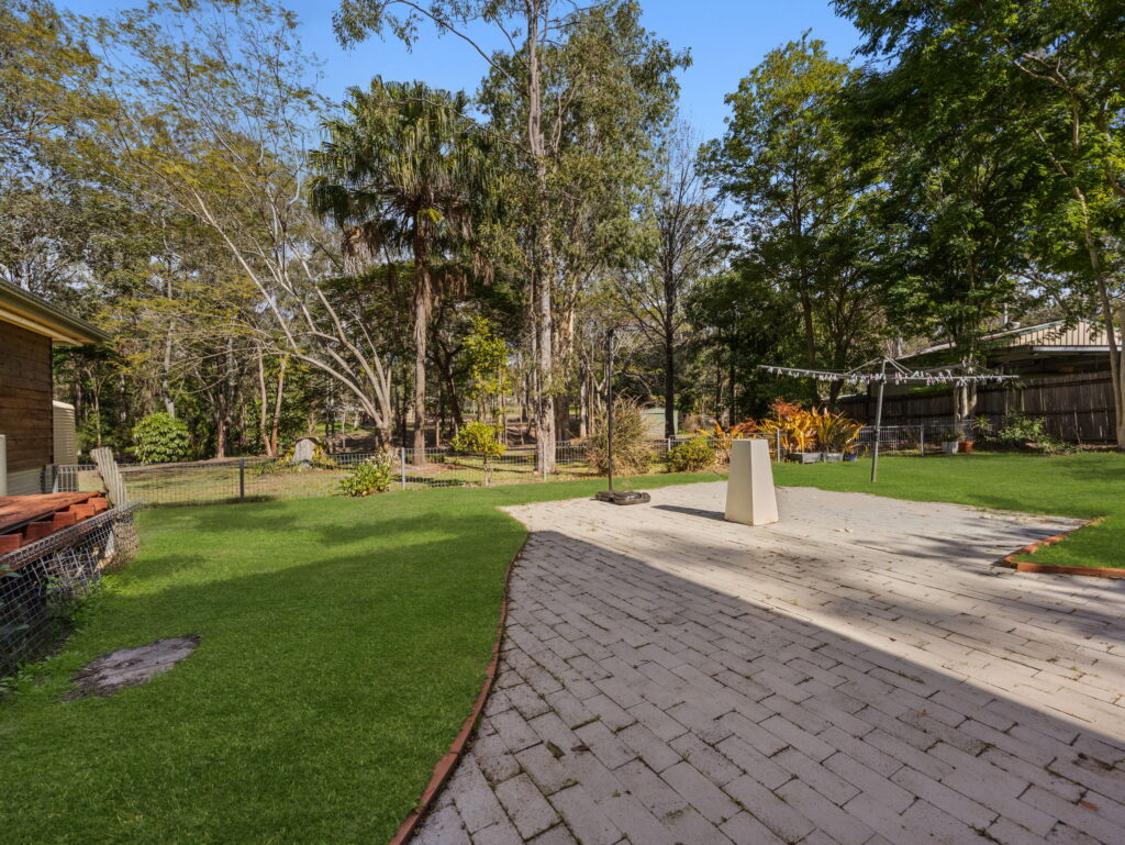 9 Fawkner Crescent, Barellan Point, QLD 4306
