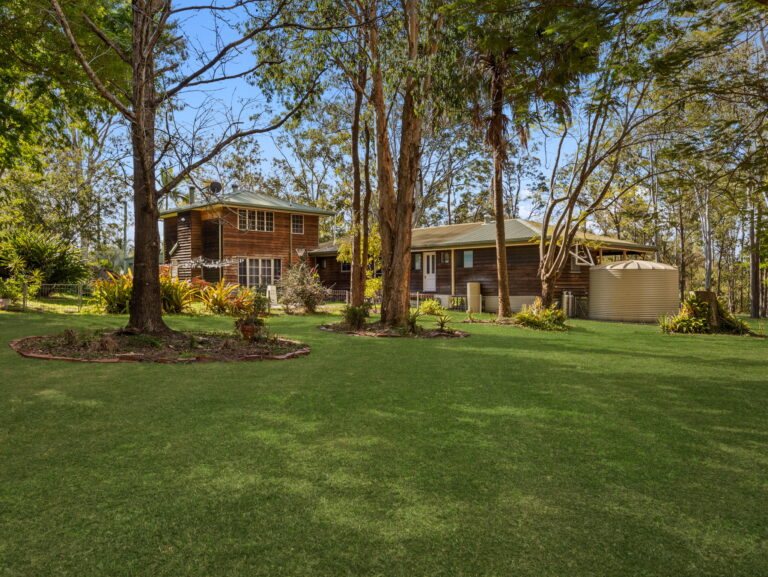 9 Fawkner Crescent, Barellan Point, QLD 4306