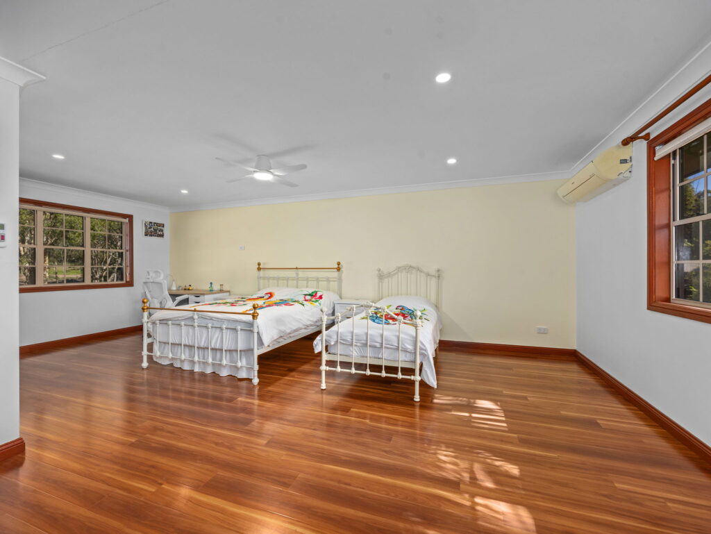 9 Fawkner Crescent, Barellan Point, QLD 4306